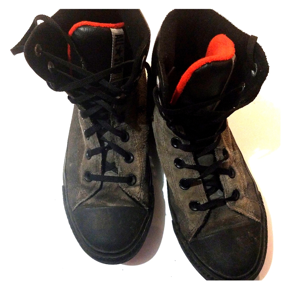 Converse size 4 youth